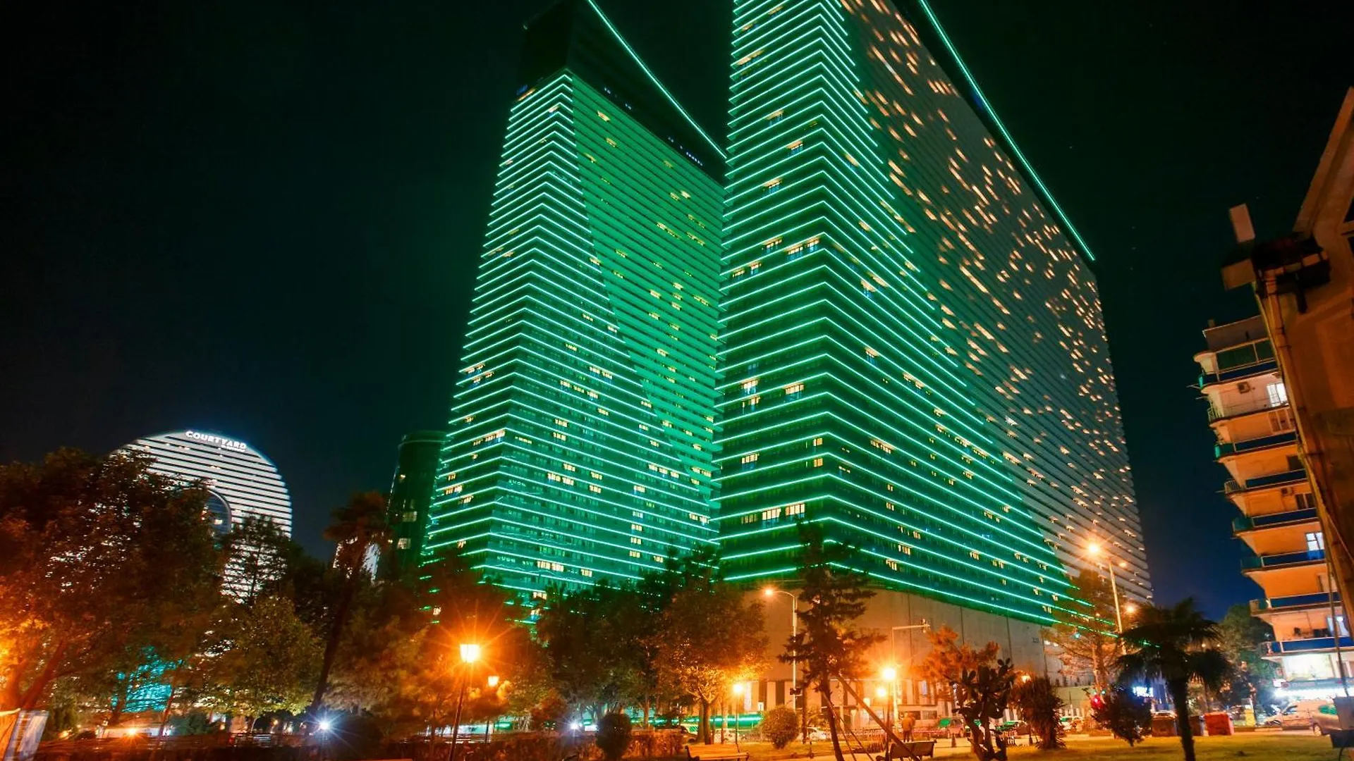 Panoramic Sea View Aparthotel In Orbi City Batum